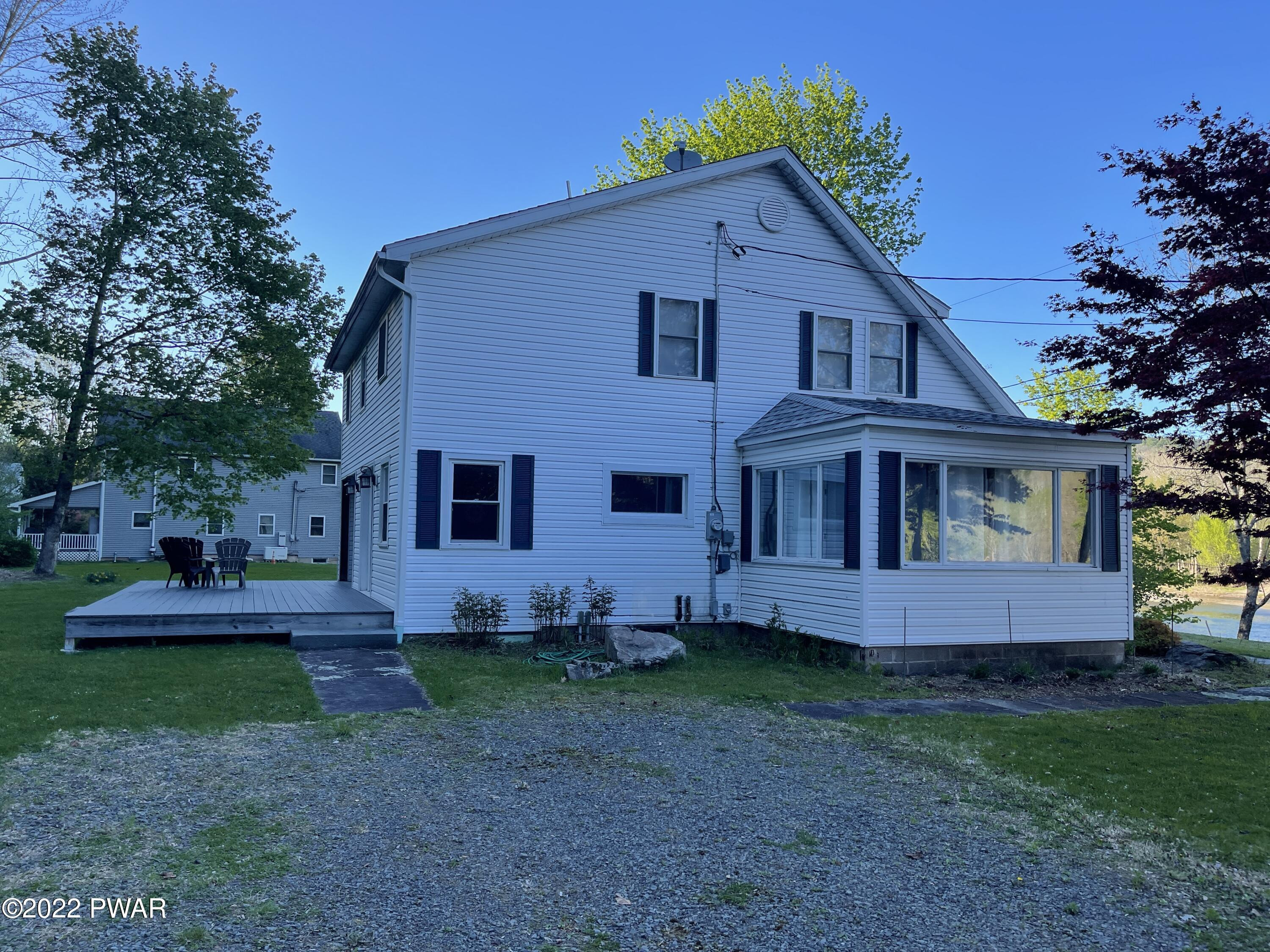 2559 River Road Damascus, PA 18415 - Photo 8 of 70 Sunroom & Rear Deck