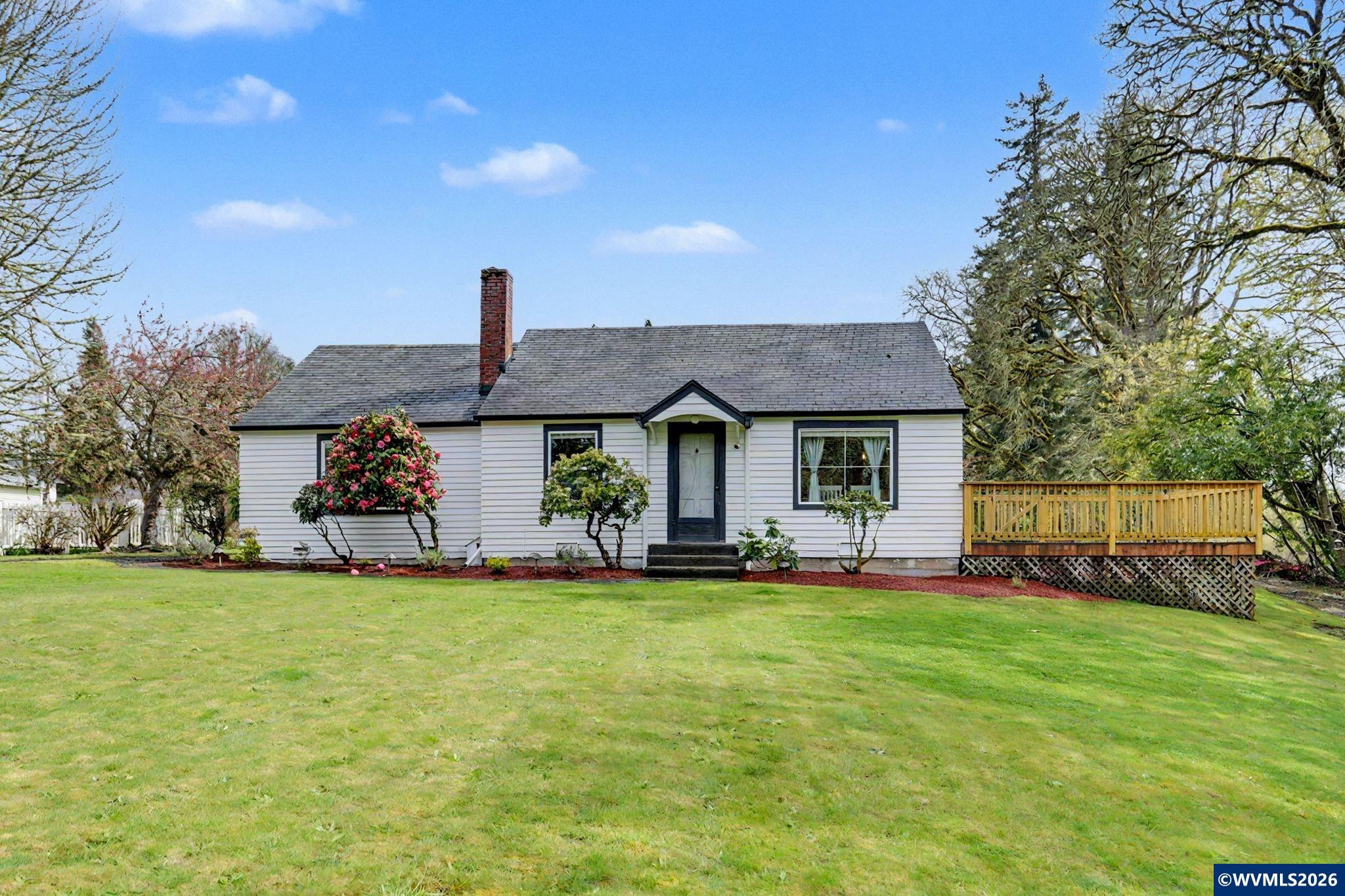 2340 Southwest Queen Avenue Albany, OR 97321 - Photo 3 of 50