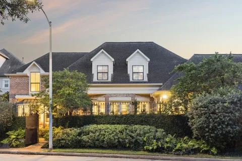 $998,000 | 4964 Post Oak Timber Drive, Houston, TX 77056