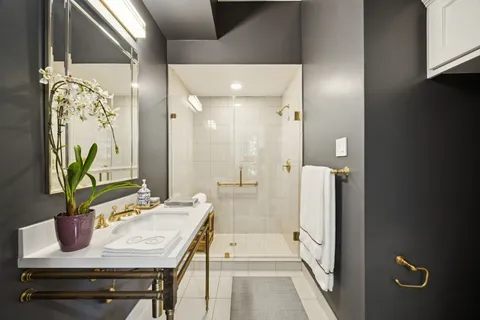 $998,000 | 4964 Post Oak Timber Drive, Houston, TX 77056