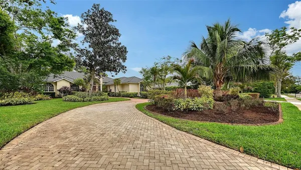$1,595,000 | 5023 Ashley Parkway, Sarasota, FL 34241