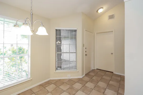 $1,625 | 17002 Enchanted Circle East, Sugar Land, TX 77498