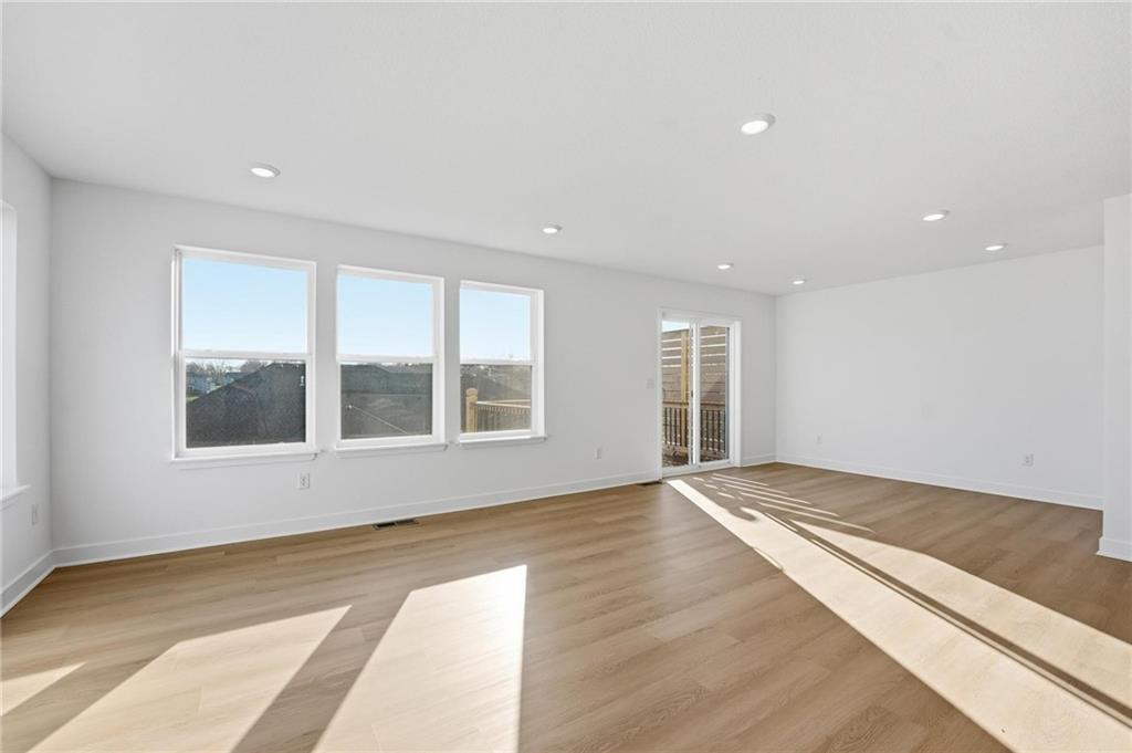 19719 West 195th Street Spring Hill, KS 66083 - Photo 28 of 37