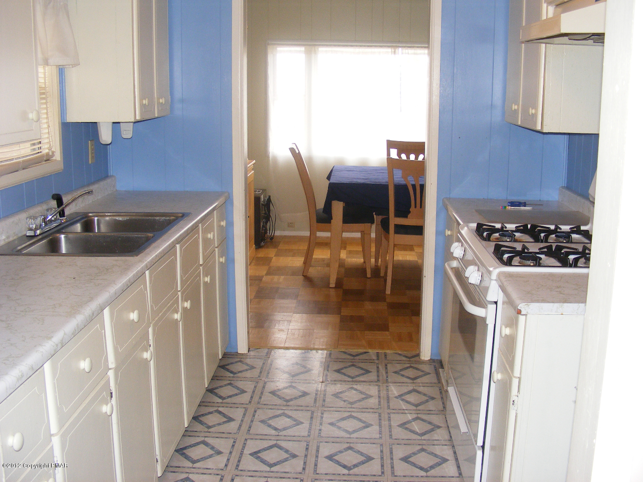 6 Kitchen