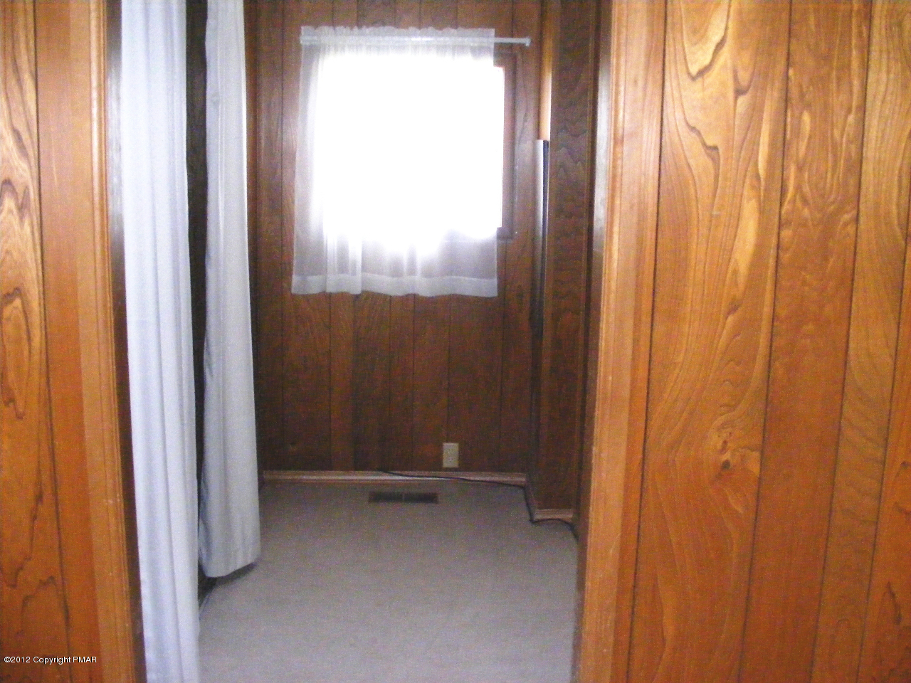 543 Behrens Road Jim Thorpe, PA 18229 - Photo 9 of 11 9 Walk in Closet & Bath