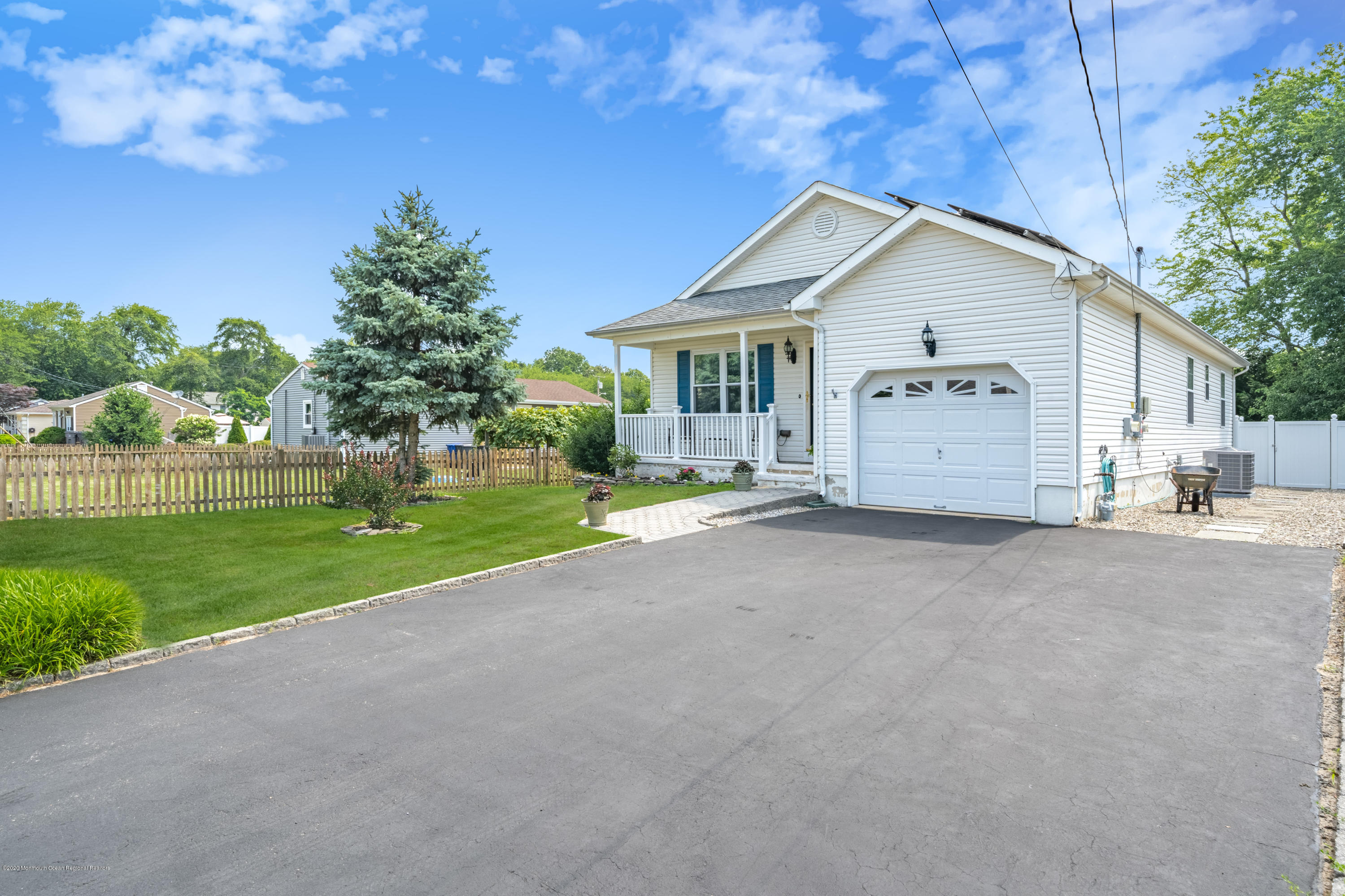 563 Martin Road Toms River, NJ 08753 - Photo 3 of 23 563 Martin Rd 3