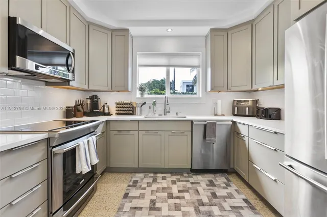 $1,100,000 | 8700 North Miami Avenue, El Portal, FL 33150