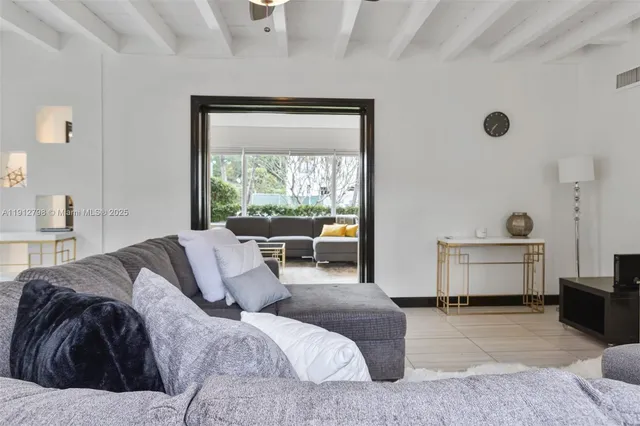 $1,100,000 | 8700 North Miami Avenue, El Portal, FL 33150