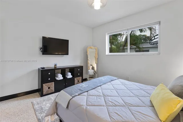 $1,100,000 | 8700 North Miami Avenue, El Portal, FL 33150