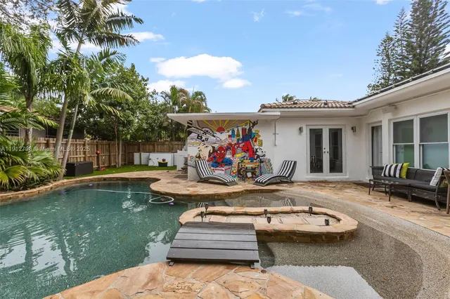 $1,100,000 | 8700 North Miami Avenue, El Portal, FL 33150