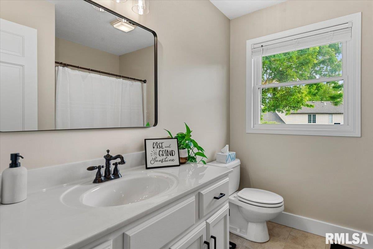 1808 Strawberry Lane Springfield, IL 62711 - Photo 25 of 46