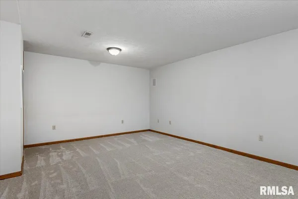 $349,900 | 1808 Strawberry Lane, Springfield, IL 62711