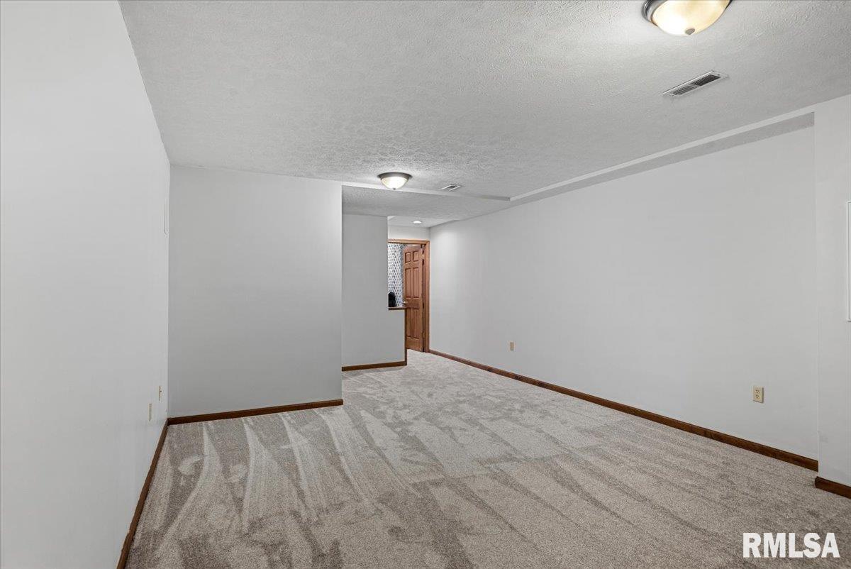 1808 Strawberry Lane Springfield, IL 62711 - Photo 36 of 46