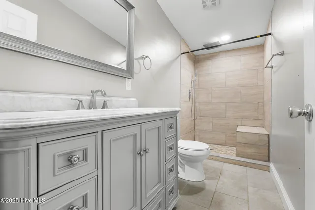 $179,000 | 100 North Kings Street, Hubert, NC 28539