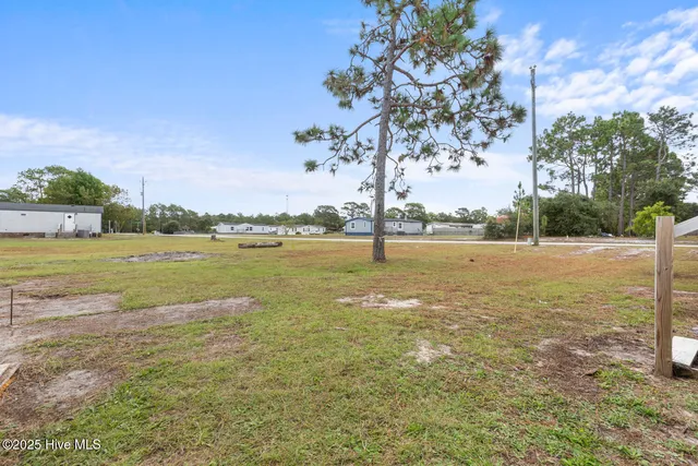 $179,000 | 100 North Kings Street, Hubert, NC 28539