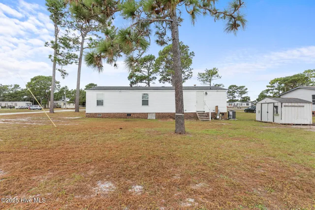 $179,000 | 100 North Kings Street, Hubert, NC 28539