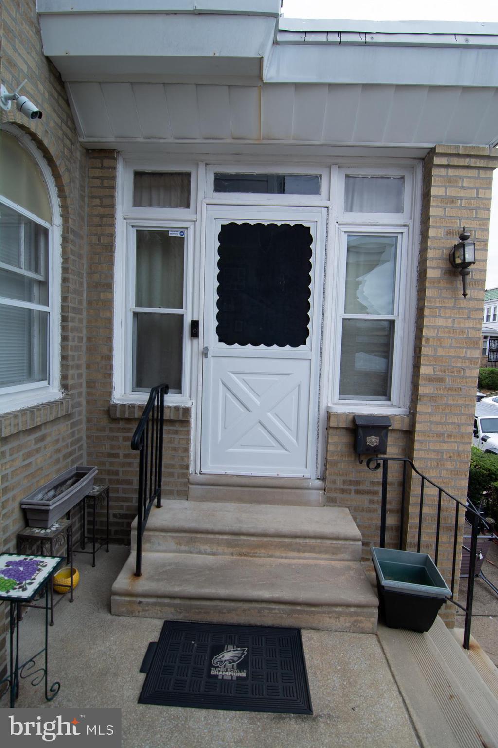 231 Wembly Road Upper Darby, PA 19082 - Photo 13 of 98