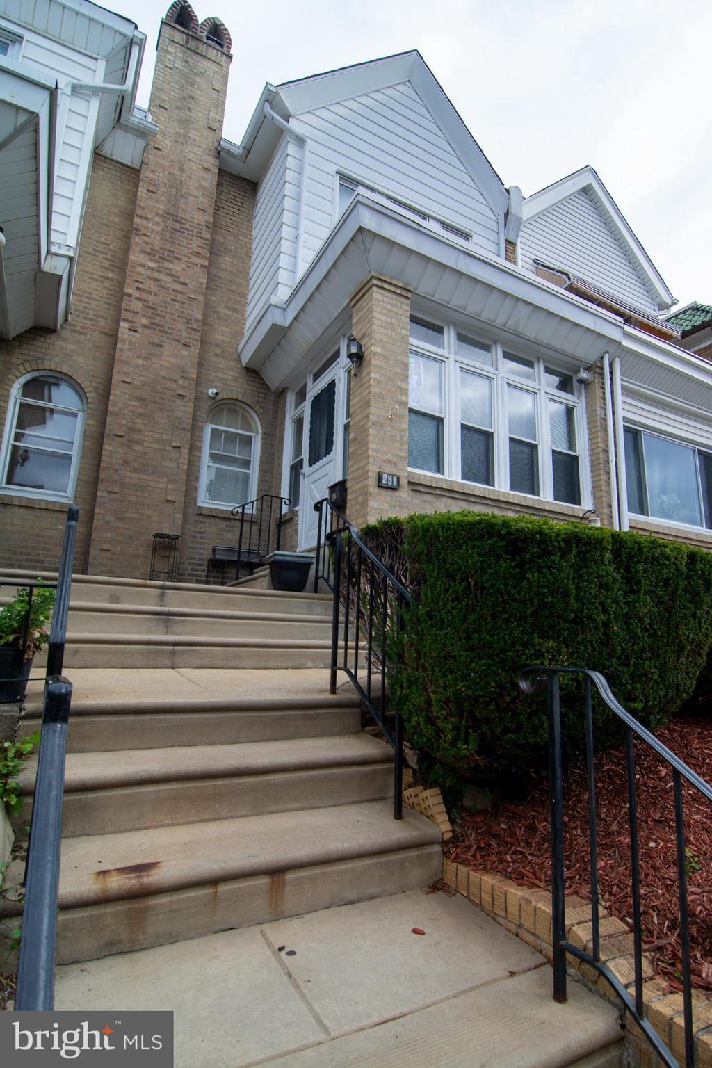 231 Wembly Road Upper Darby, PA 19082 - Photo 5 of 98