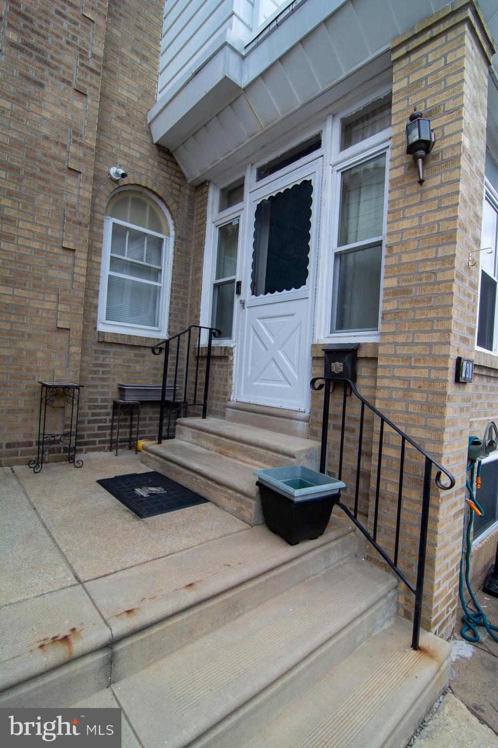 231 Wembly Road Upper Darby, PA 19082 - Photo 8 of 98