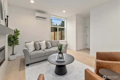 $1,400,000 | 3436 33rd Avenue West, Unit 1, Seattle, WA 98199