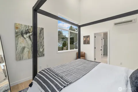 $1,400,000 | 3436 33rd Avenue West, Unit 1, Seattle, WA 98199