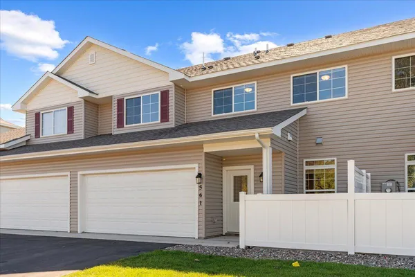 $220,000 | 561 19th Place Southeast, Cambridge, MN 55008
