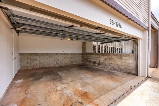 $1,165,000 | 98-1794 Kupukupu Street, Aiea, HI 96701