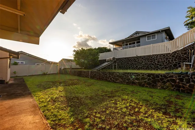 $1,165,000 | 98-1794 Kupukupu Street, Aiea, HI 96701