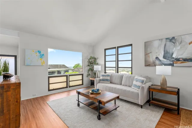 $1,165,000 | 98-1794 Kupukupu Street, Aiea, HI 96701