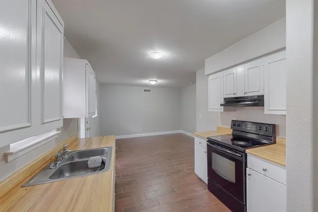 $1,795 | 3842 Commonwealth Drive, Garland, TX 75043