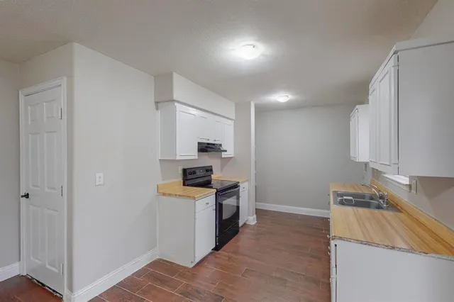 $1,795 | 3842 Commonwealth Drive, Garland, TX 75043