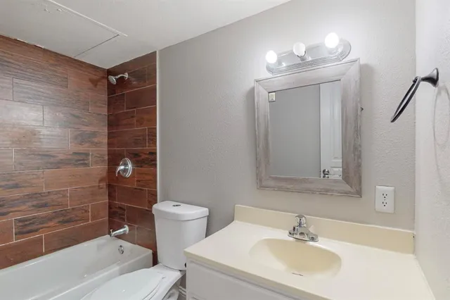 $1,795 | 3842 Commonwealth Drive, Garland, TX 75043