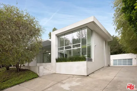 $3,995,000 | 2654 Roscomare Road, Los Angeles, CA 90077
