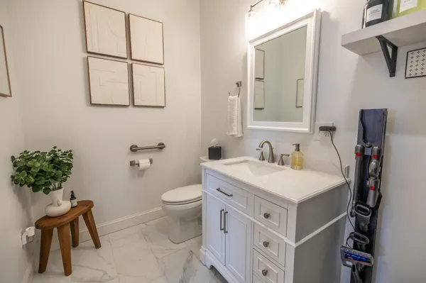 $675,000 | 14 Joey's Way, Sidney, ME 04330