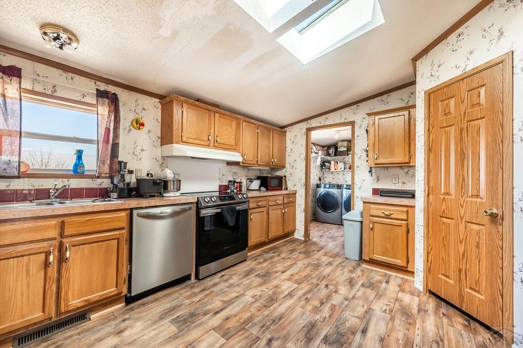 46911 Fields Road Avondale, CO 81022 - Photo 10 of 46 Gallery Image 10