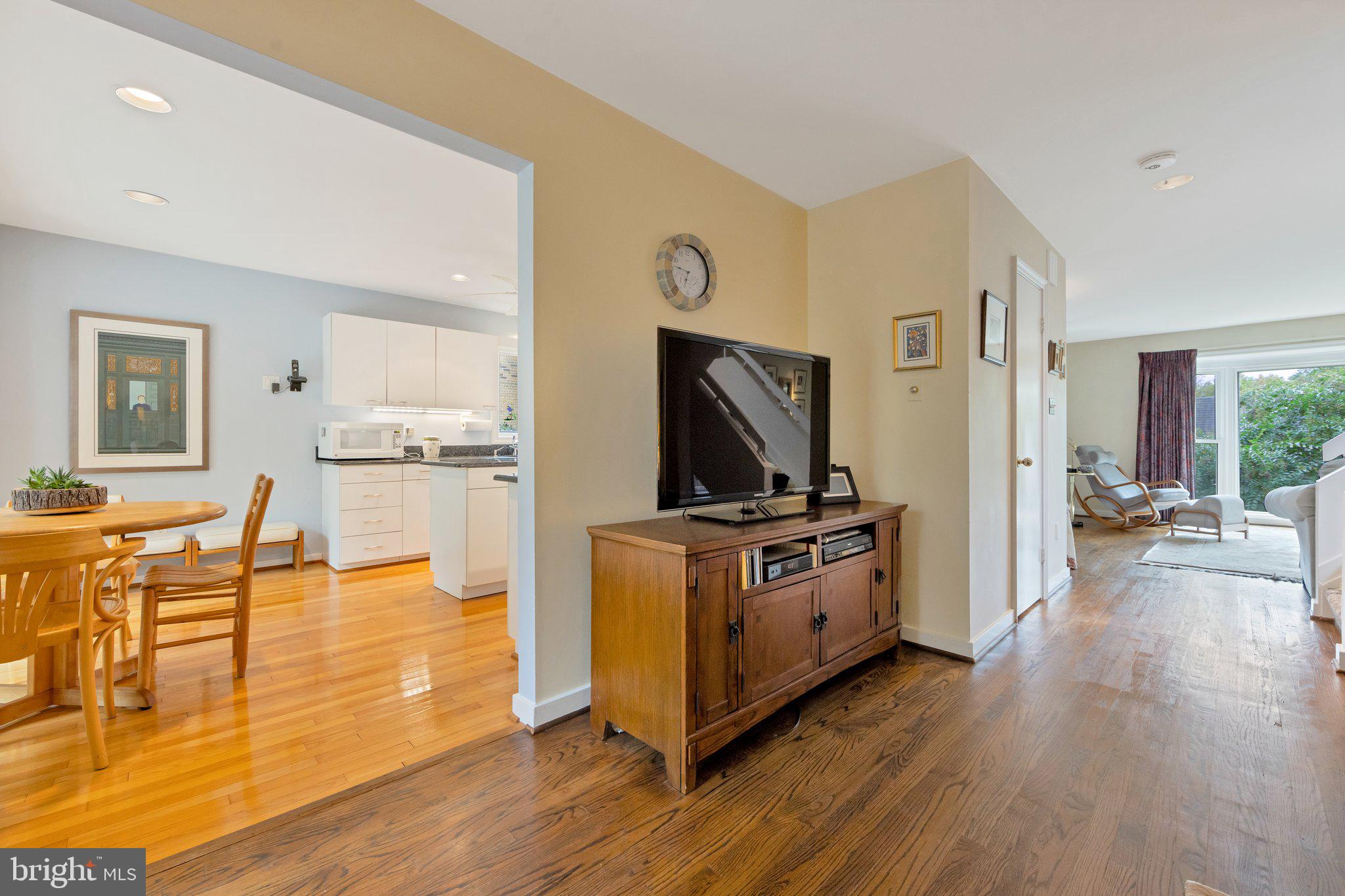 1142 Randolph Road McLean, VA 22101 - Photo 15 of 44 View to the kitchen and living room from family ro