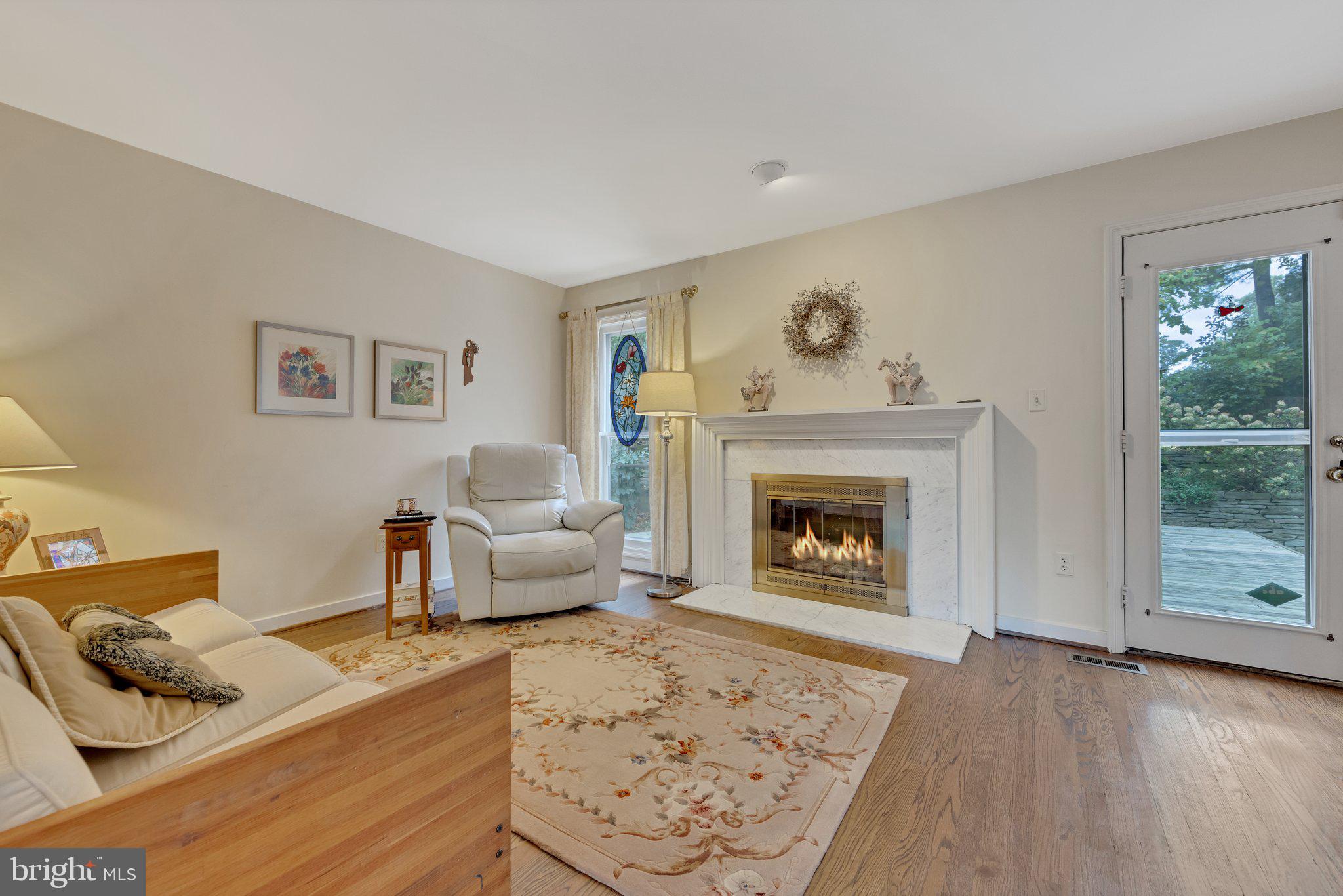 1142 Randolph Road McLean, VA 22101 - Photo 16 of 44 family room