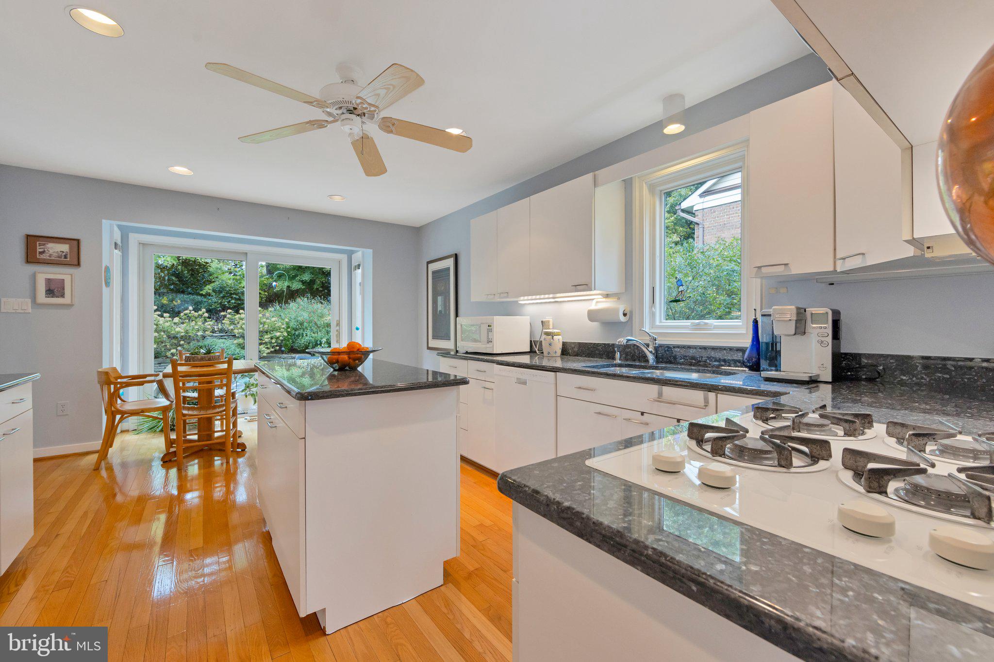 1142 Randolph Road McLean, VA 22101 - Photo 25 of 44