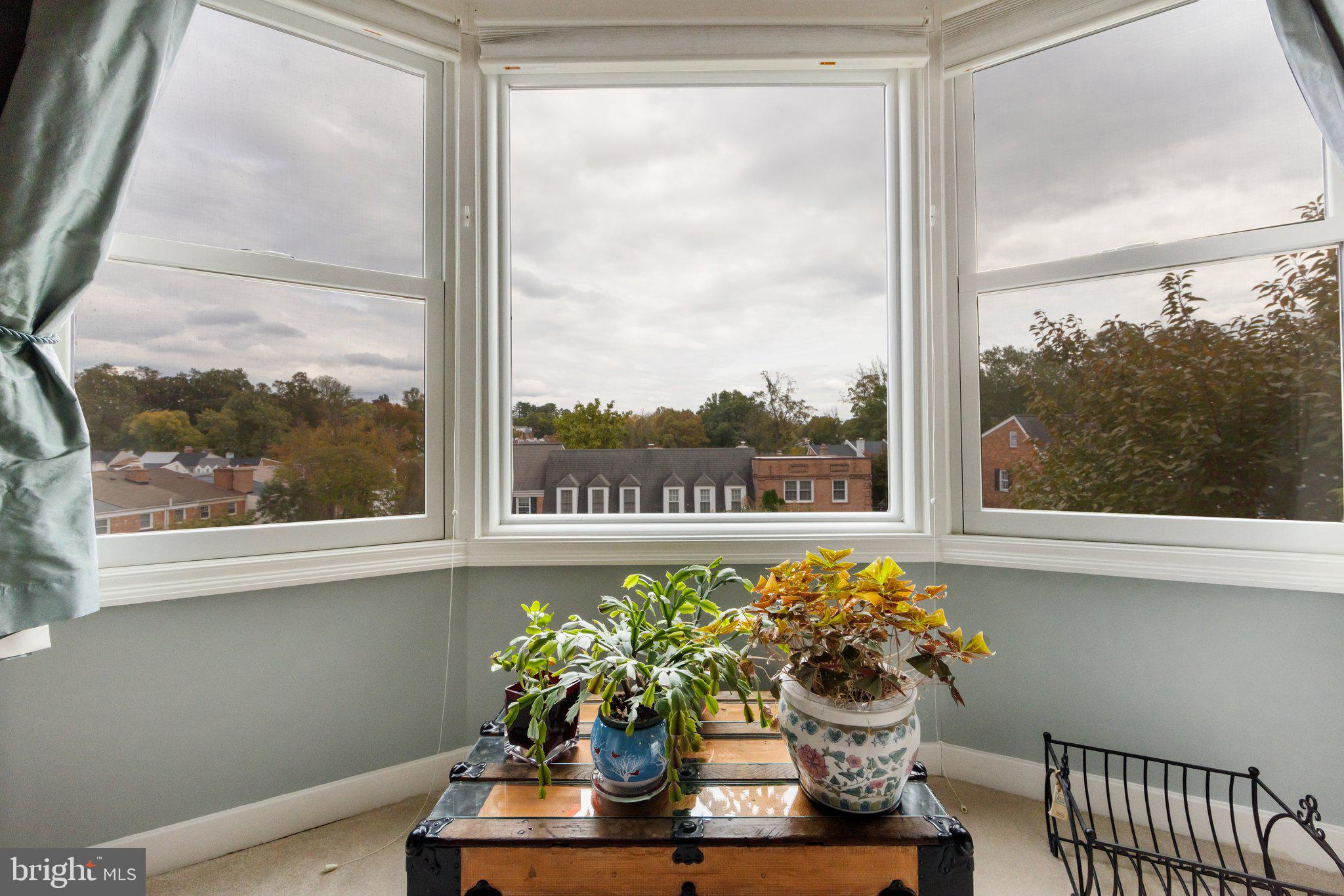 1142 Randolph Road McLean, VA 22101 - Photo 41 of 44 Beautiful Bay window in 2nd BR