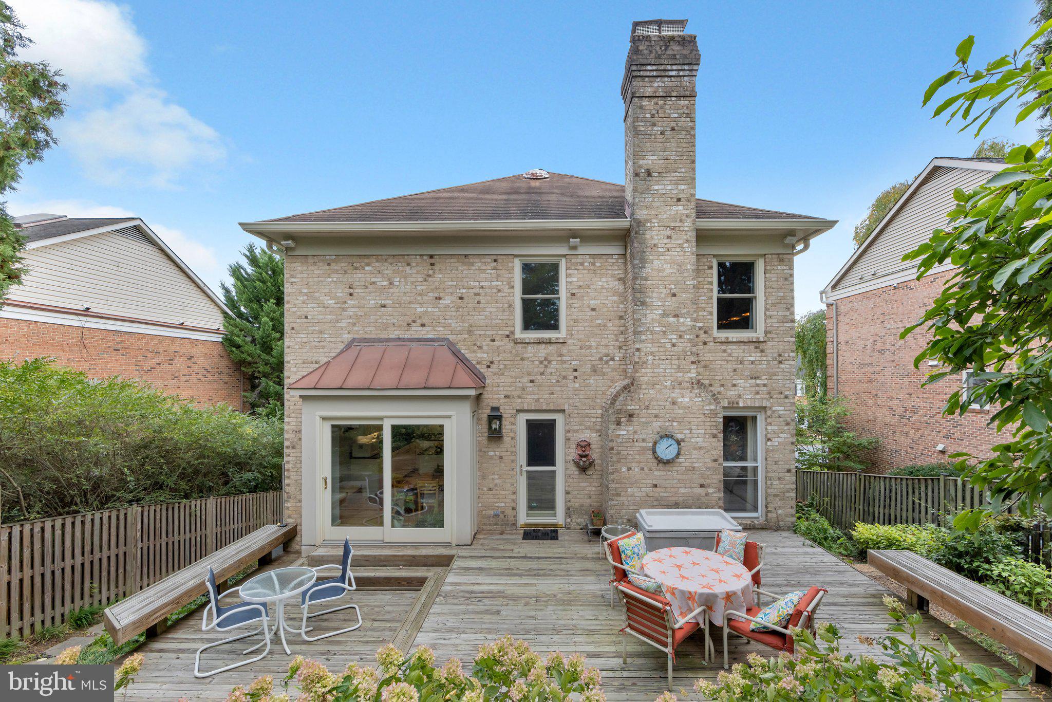 1142 Randolph Road McLean, VA 22101 - Photo 8 of 44