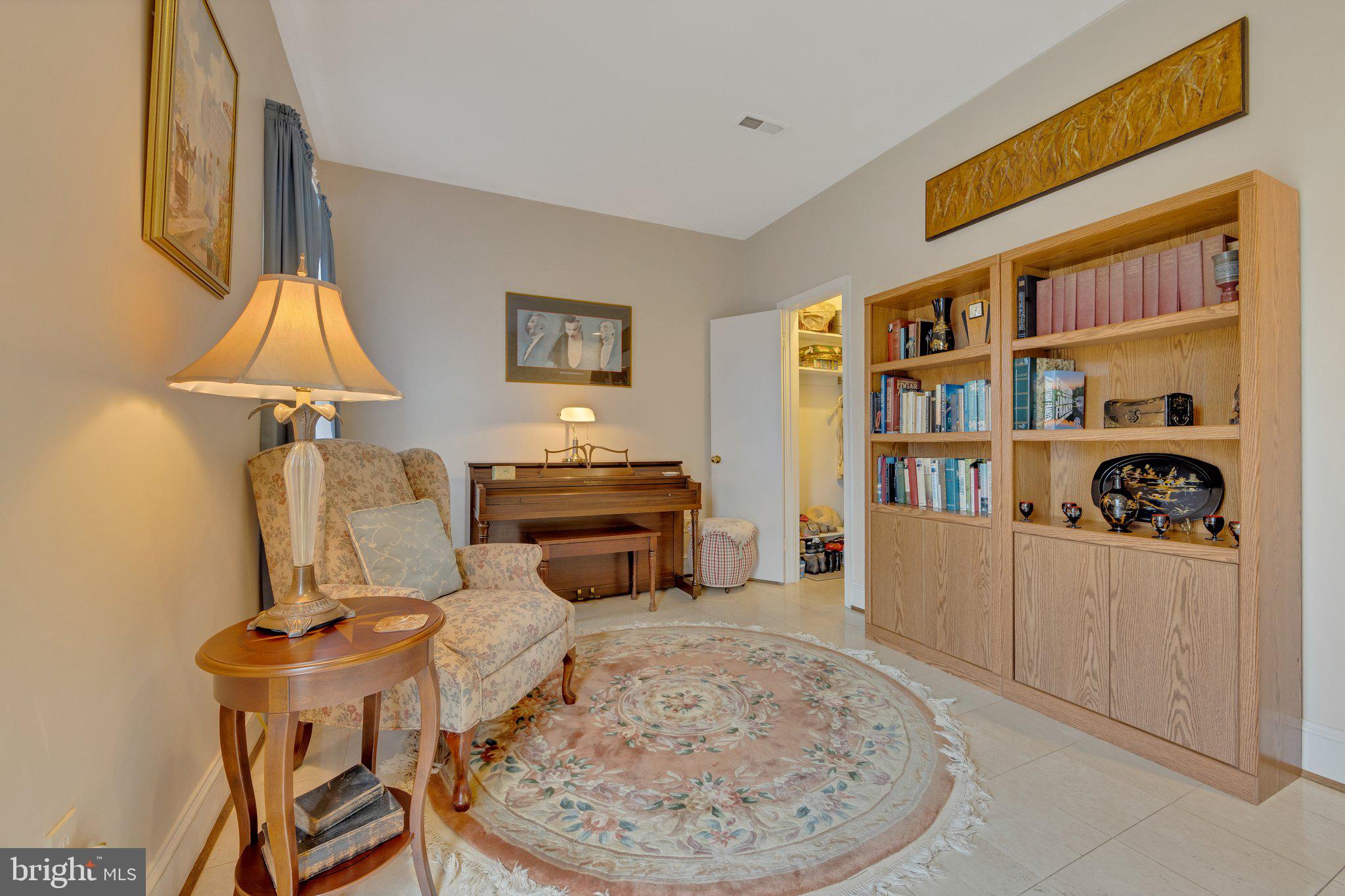 1142 Randolph Road McLean, VA 22101 - Photo 10 of 44 L level music room that could be converted to BR