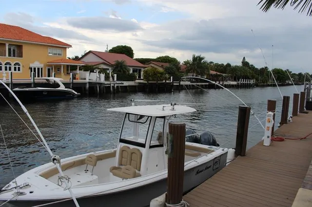 $1,700 | 2900 Northeast 30th Street, Unit 6E, Fort Lauderdale, FL 33306