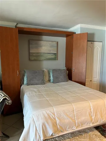 $1,700 | 2900 Northeast 30th Street, Unit 6E, Fort Lauderdale, FL 33306