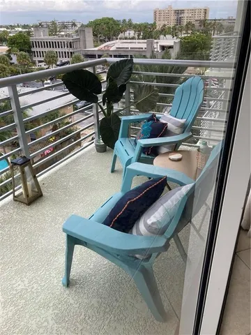 $1,700 | 2900 Northeast 30th Street, Unit 6E, Fort Lauderdale, FL 33306