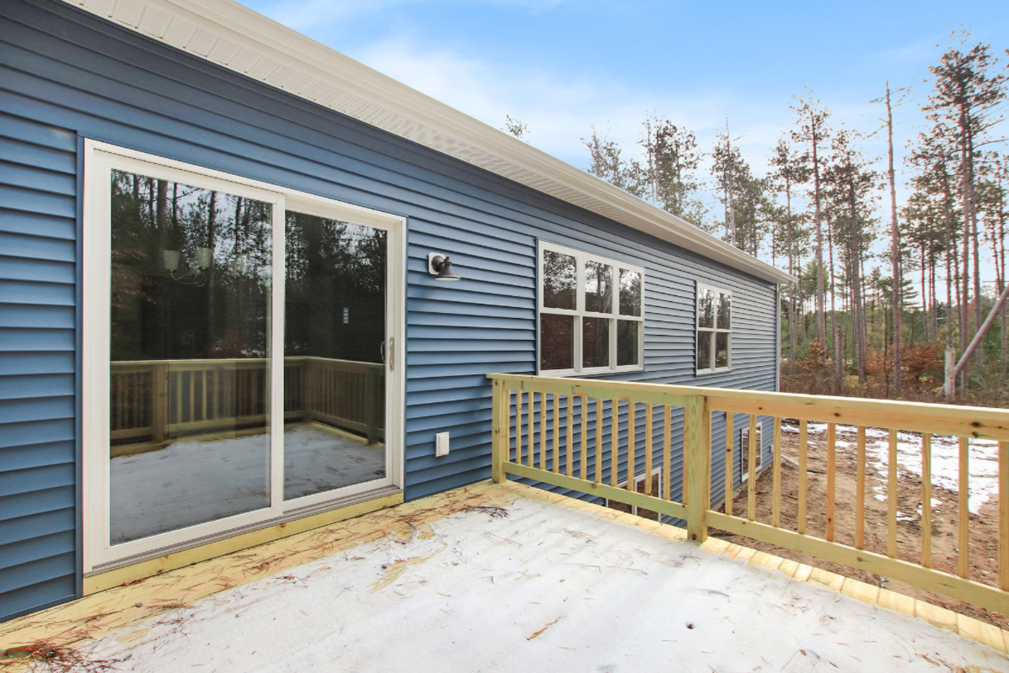2438 Eagle Ridge Muskegon, MI 49444 - Photo 23 of 31 Deck 3