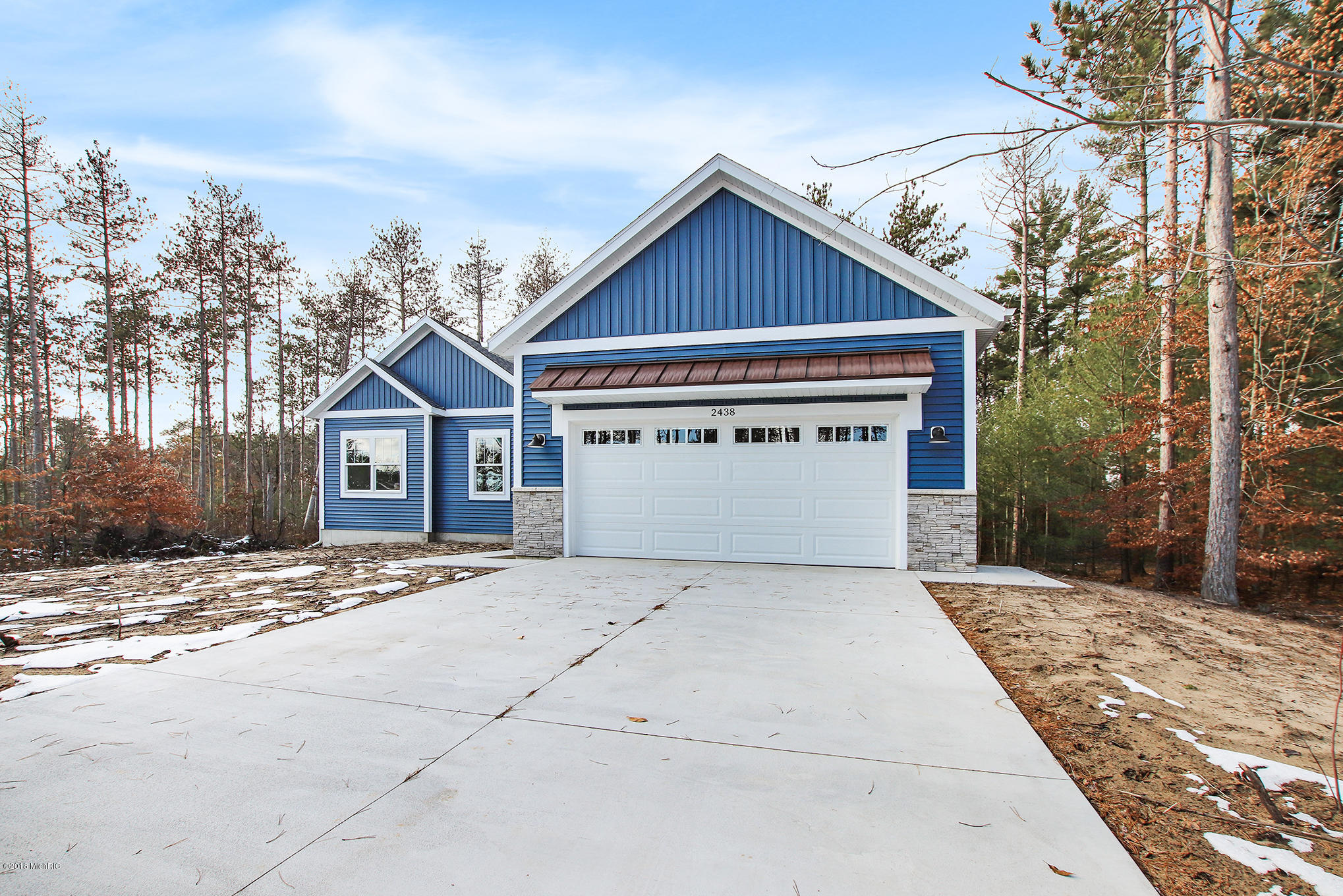2438 Eagle Ridge Muskegon, MI 49444 - Photo 3 of 31 Front 1