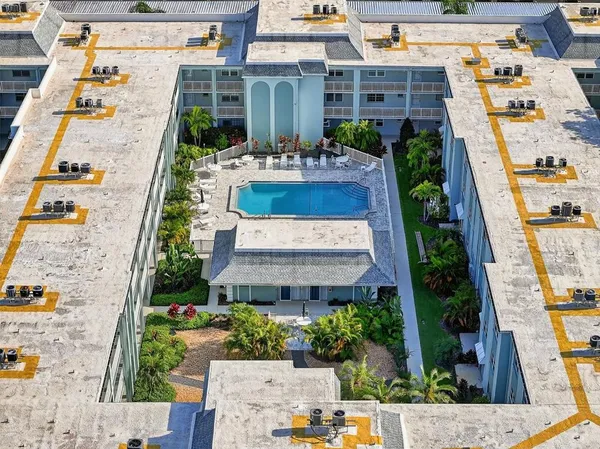 $269,900 | 1706 Belleair Forest Drive, Unit 234, Belleair, FL 33756