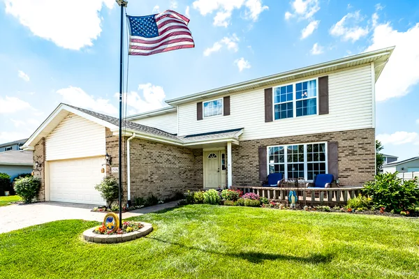 $375,000 | 1516 Saddle Run Lane, Beecher, IL 60401