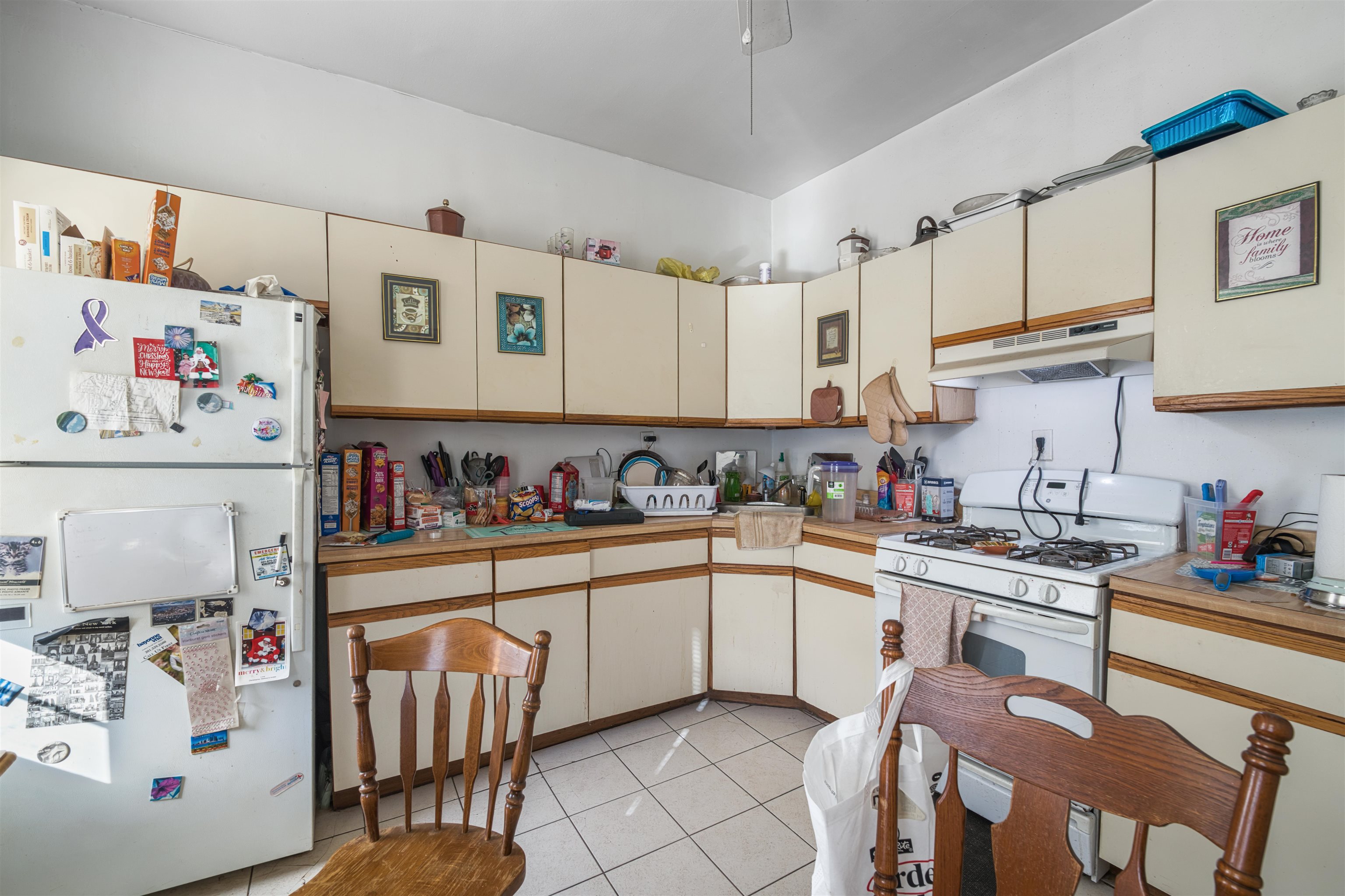 154 West 33rd Street Bayonne, NJ 07002 - Photo 13 of 40