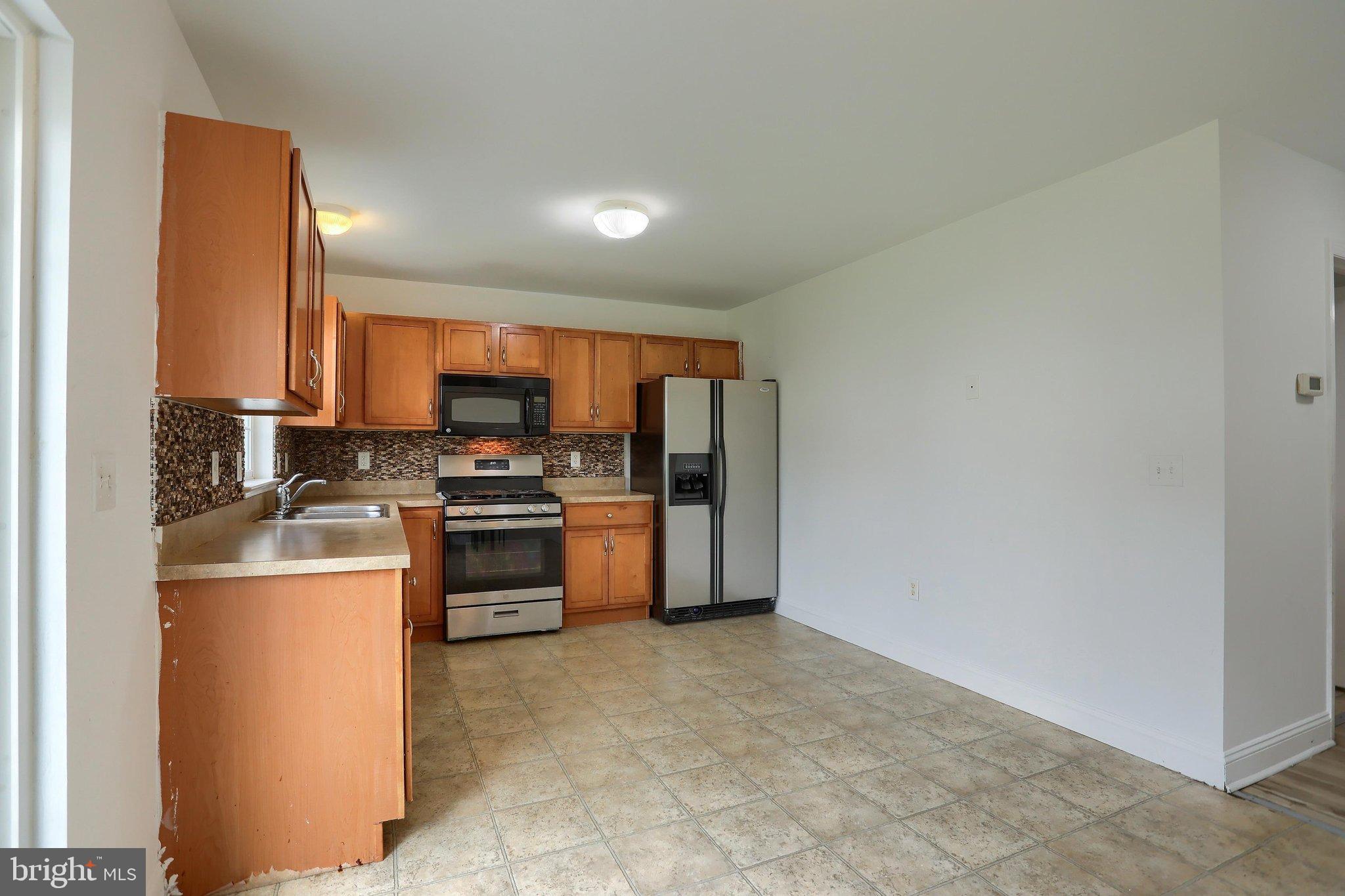 126 Radle Road Harrisburg, PA 17112 - Photo 8 of 32 Gallery Image 8